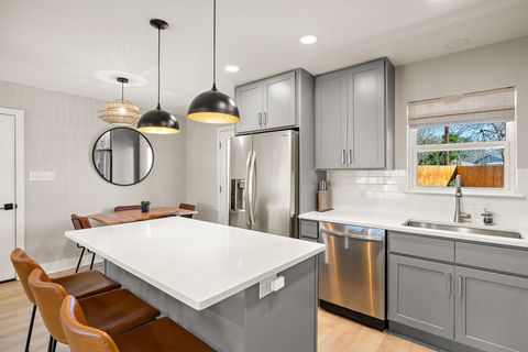 Tiny photo for 8001 Camden DR, Austin, TX 78757 (MLS # 3436991)