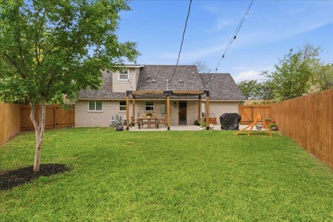 Tiny photo for 8001 Camden DR, Austin, TX 78757 (MLS # 3436991)