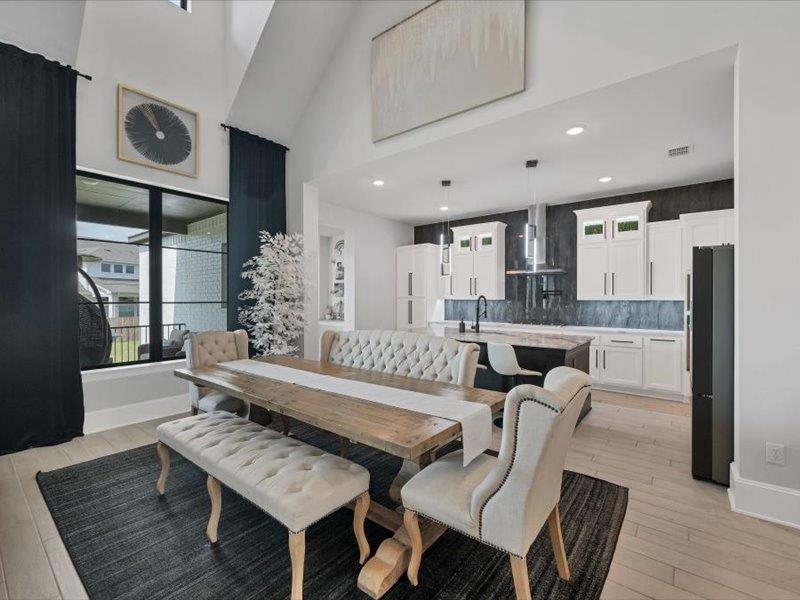107 Robert Brown LN