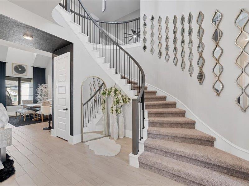 107 Robert Brown LN