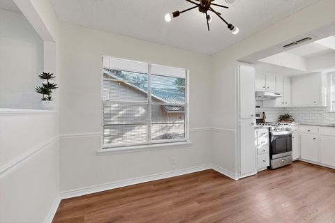Tiny photo for 912 Speer LN, Austin, TX 78745 (MLS # 2369908)