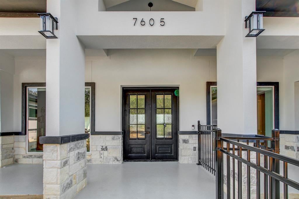 7605 Lantern View DR