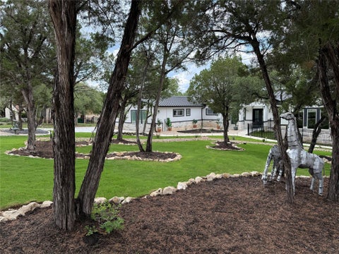 Photo of 7605 Lantern View DR, Jonestown, TX 78645 (MLS # 3994152)