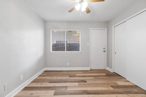 Tiny photo for 1010 W 23rd ST #4, Austin, TX 78705 (MLS # 5276194)