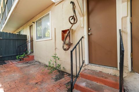 Tiny photo for 1010 W 23rd ST #4, Austin, TX 78705 (MLS # 5276194)