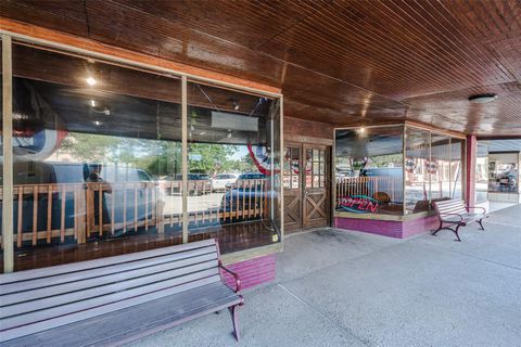 Photo of 114 S Commerce ST, Lockhart, TX 78644 (MLS # 2878667)