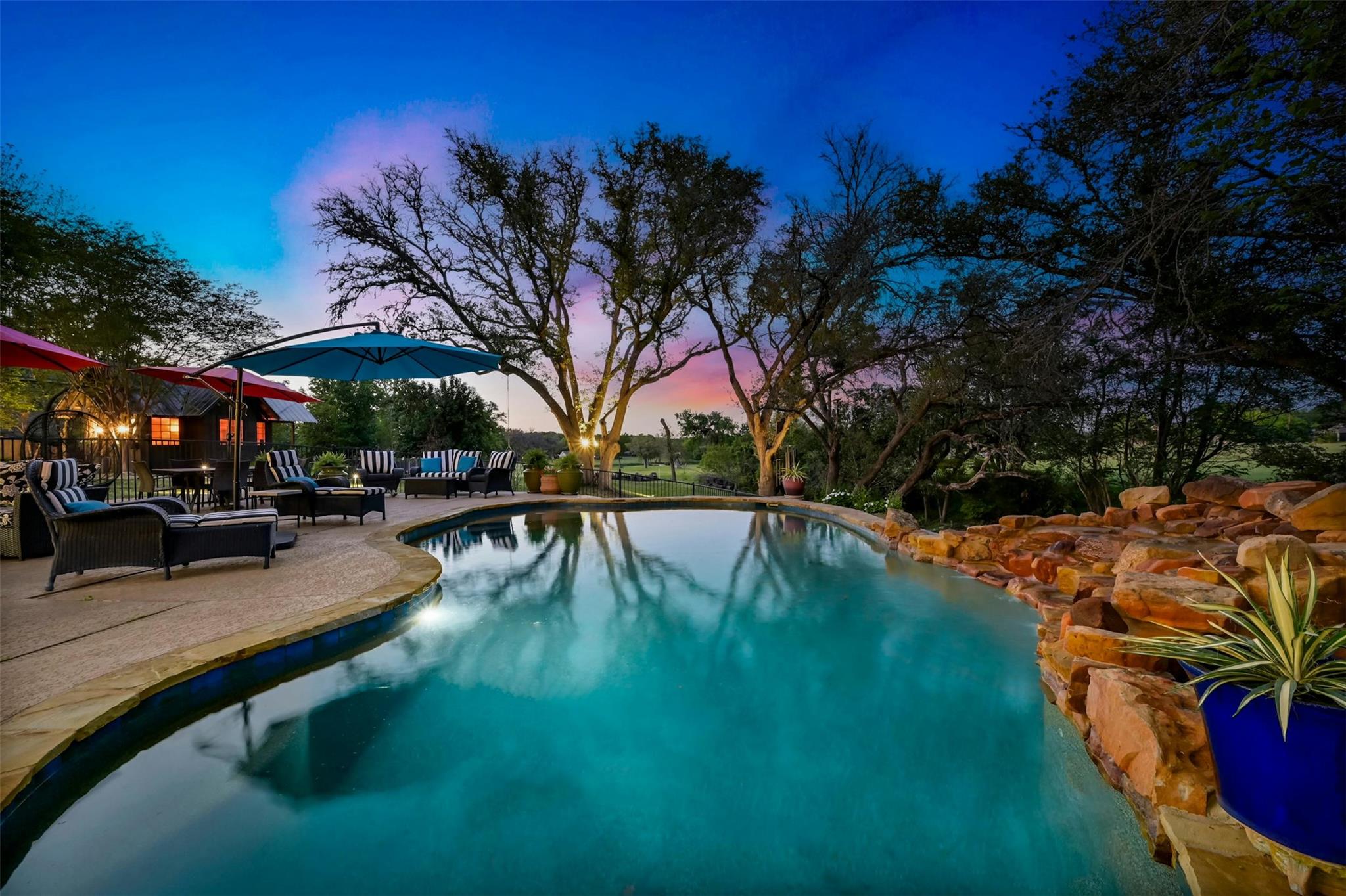 913 Southridge RD