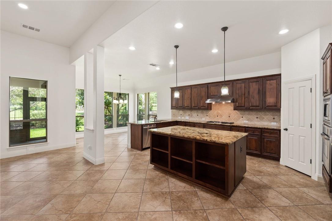 4609 Mont Blanc DR