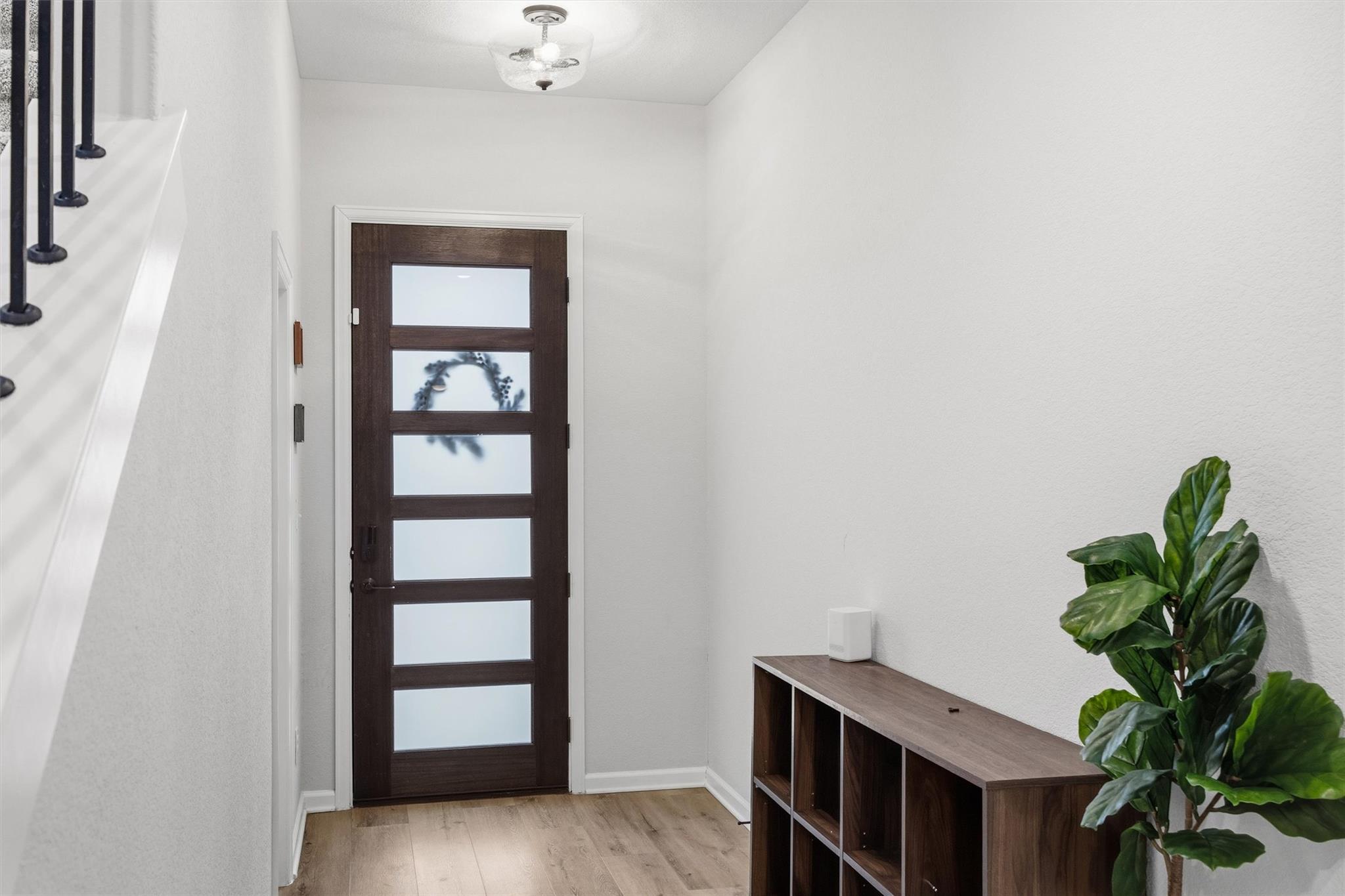 120 Monterey Oak TRL