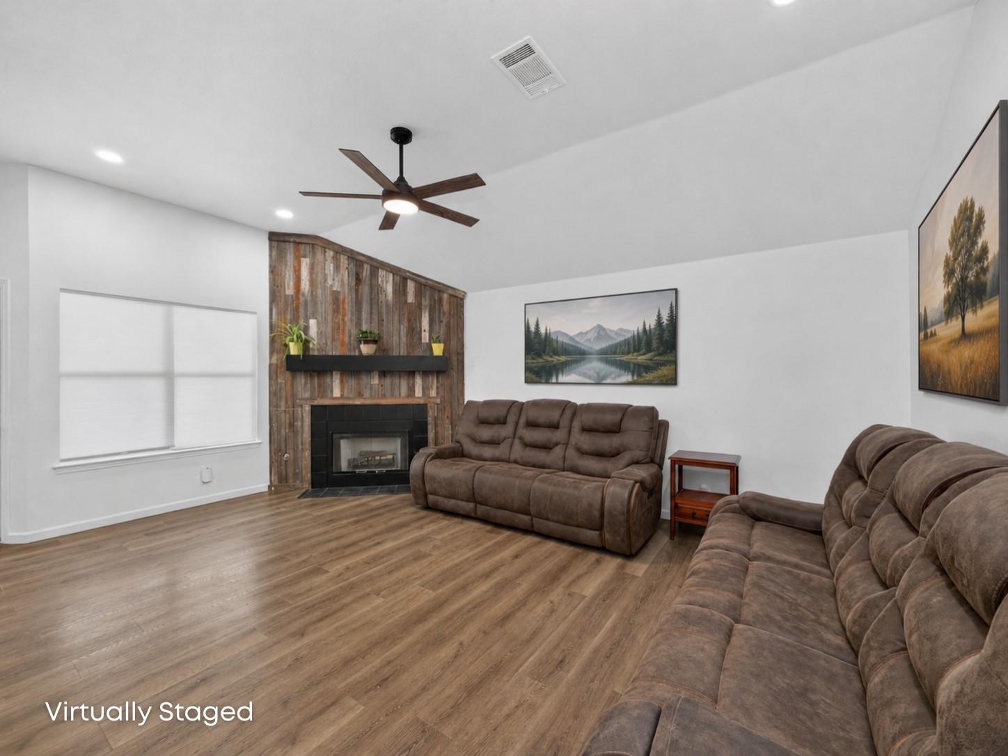 105 Dogwood DR