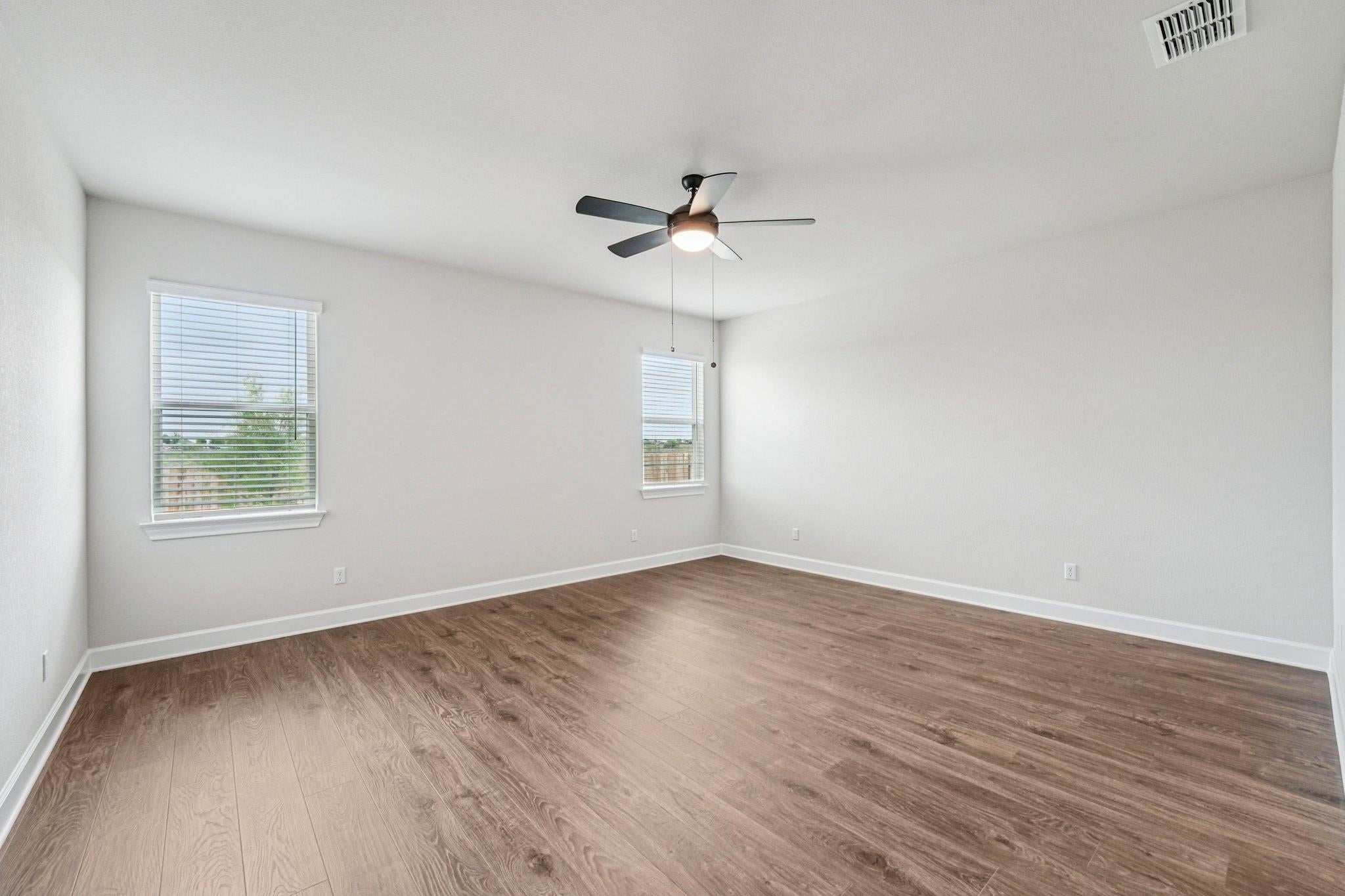 517 W Luna Blue LN