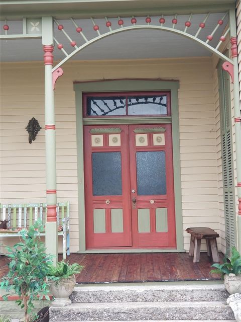 A home in La Grange