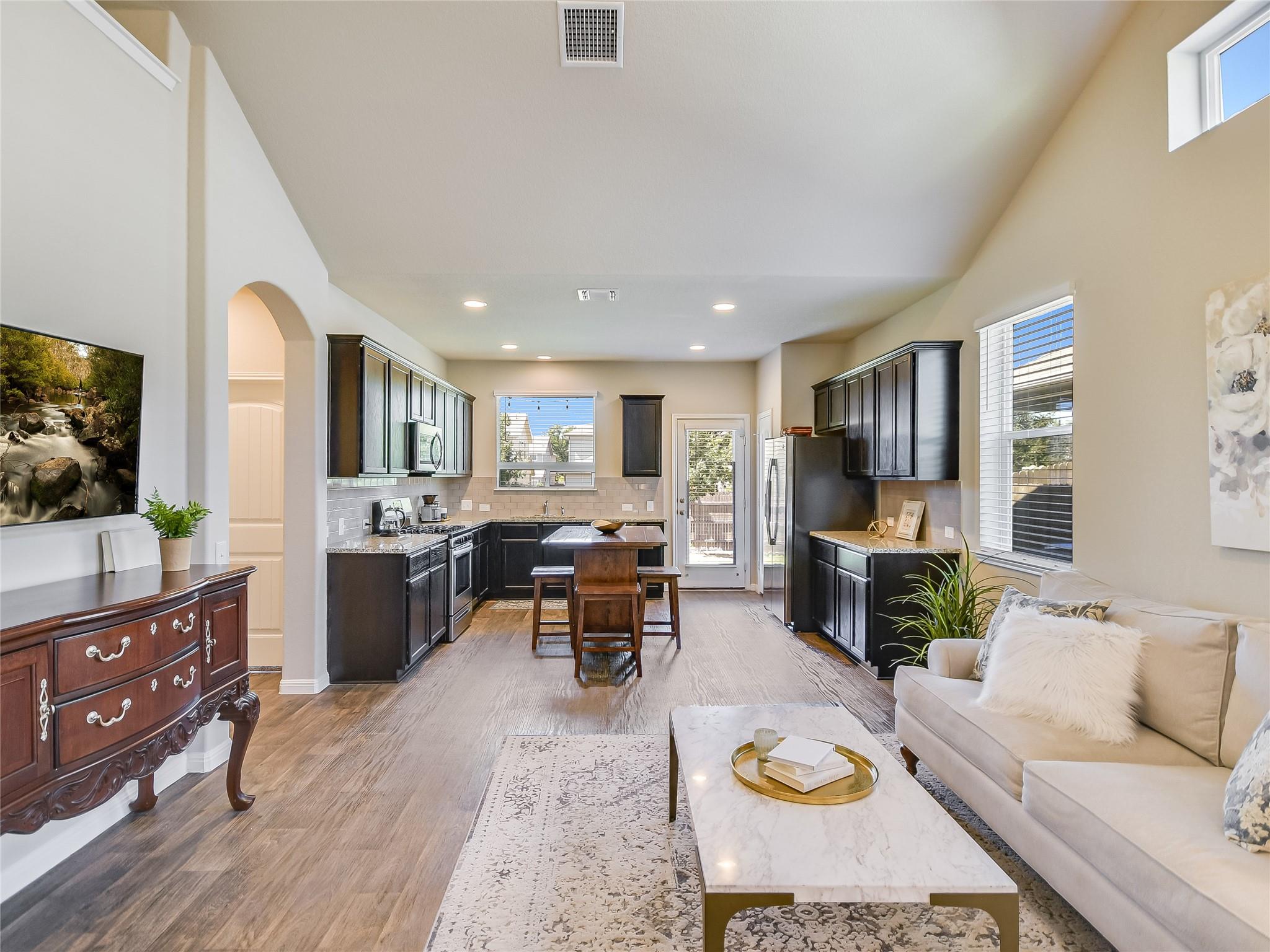 Pflugerville, Texas 78660, United States, 2 Bedrooms Bedrooms, ,3 BathroomsBathrooms,Residential,Active,30560