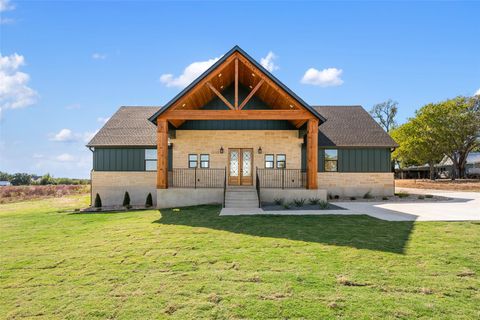 269 Brenham ST McDade TX 78650