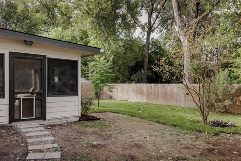 Tiny photo for 601 Blackberry DR, Austin, TX 78745 (MLS # 8389941)