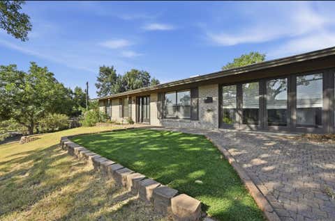 Tiny photo for 2600 Oakhaven DR, Austin, TX 78704 (MLS # 7635766)