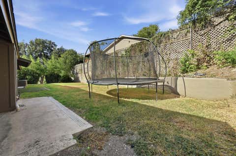 Tiny photo for 2600 Oakhaven DR, Austin, TX 78704 (MLS # 7635766)