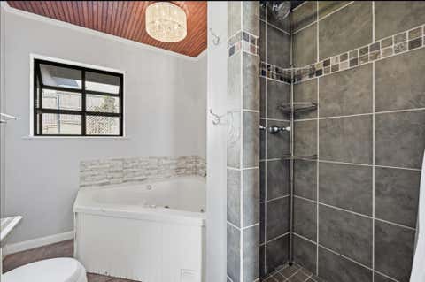 Tiny photo for 2600 Oakhaven DR, Austin, TX 78704 (MLS # 7635766)