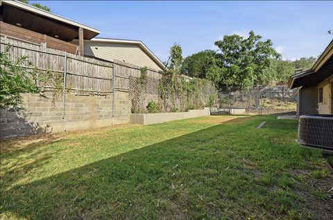 Tiny photo for 2600 Oakhaven DR, Austin, TX 78704 (MLS # 7635766)