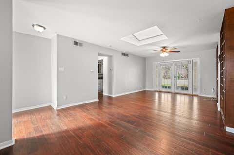 Tiny photo for 2600 Oakhaven DR, Austin, TX 78704 (MLS # 7635766)
