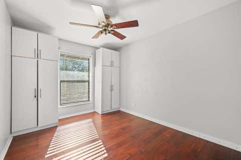 Tiny photo for 2600 Oakhaven DR, Austin, TX 78704 (MLS # 7635766)