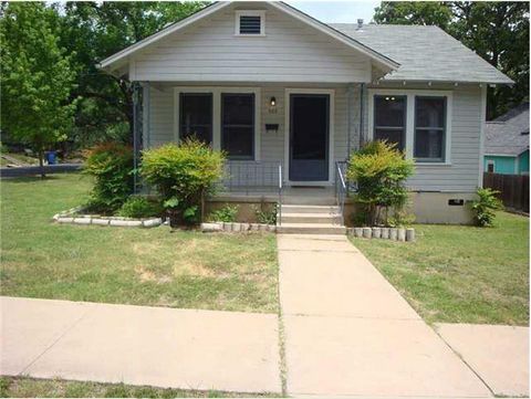 Photo of 600 E 42nd ST, Austin, TX 78751 (MLS # 9121436)