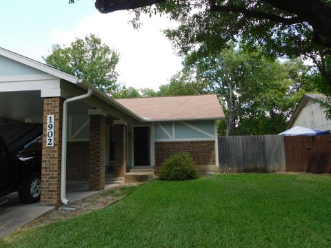 Photo of 1902 Nicole CIR, Round Rock, TX 78664 (MLS # 4025830)