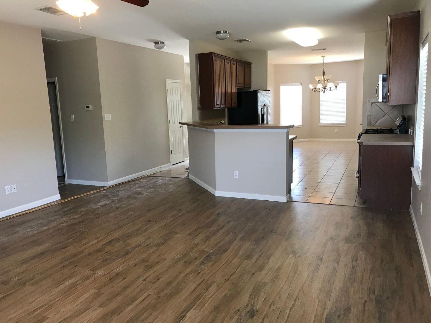 1026 Boxwood LOOP