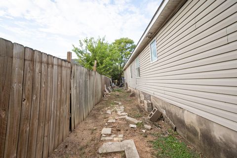 Tiny photo for 2909 Goodwin Ave, Austin, TX 78702 (MLS # 5002439)