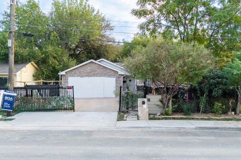 Tiny photo for 2909 Goodwin Ave, Austin, TX 78702 (MLS # 5002439)