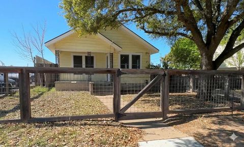 4914 Woodrow Ave Austin TX 78756