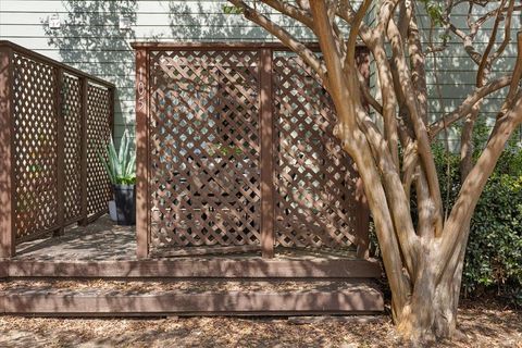 Tiny photo for 900 Taulbee LN #105, Austin, TX 78757 (MLS # 6304900)