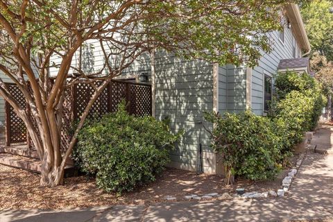 Tiny photo for 900 Taulbee LN #105, Austin, TX 78757 (MLS # 6304900)