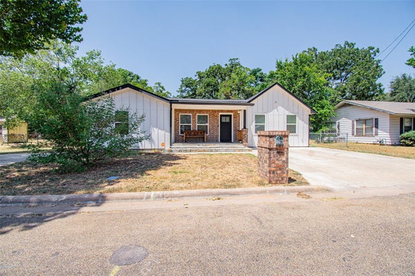 1704 N HOOVER AVE, CAMERON, TX 76520 - Image 96ecffeae5d609b6c9e237f9ce24cc5f/462926398