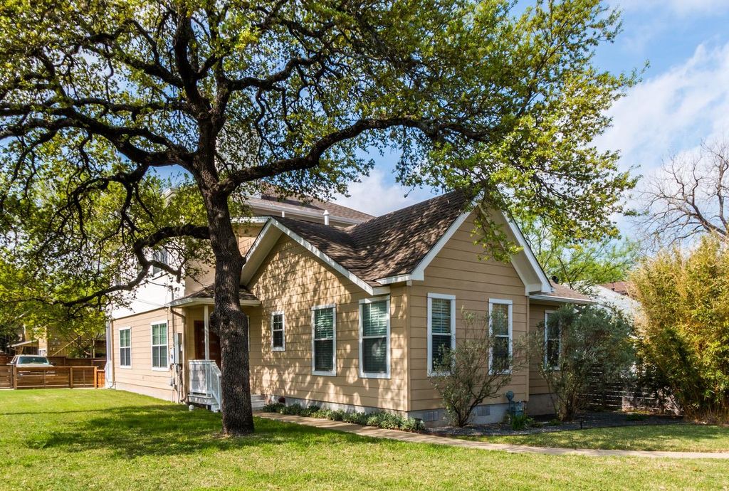 Photo of 901 W Mary ST, Austin, TX 78704 (MLS # 9765619)