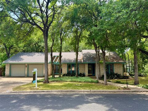 2501 Crownspoint DR Austin TX 78748