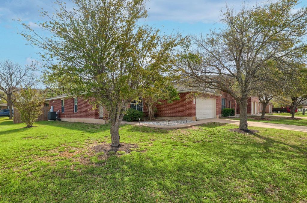 Photo of 1002 W South ST, Leander, TX 78641 (MLS # 4953141)