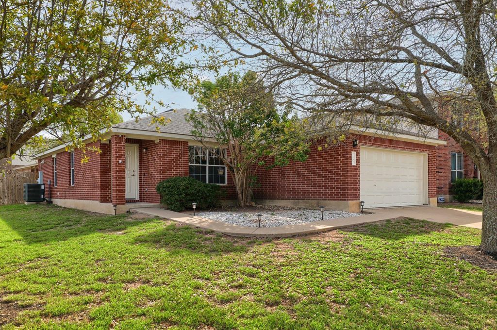 Photo of 1002 W South ST, Leander, TX 78641 (MLS # 4953141)