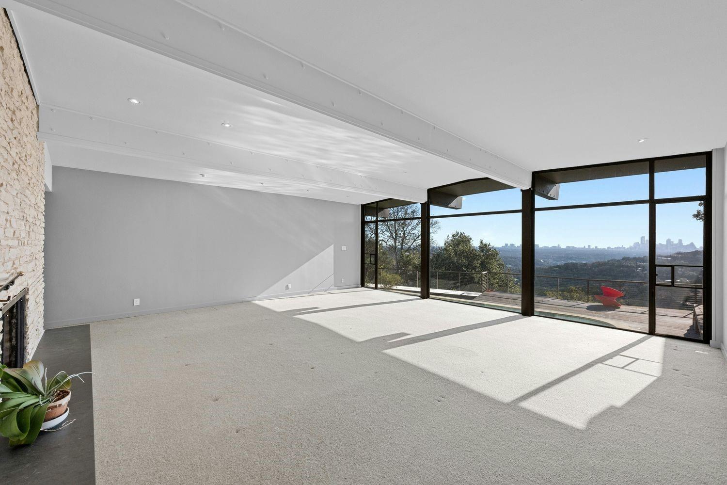 913 Terrace Mountain DR