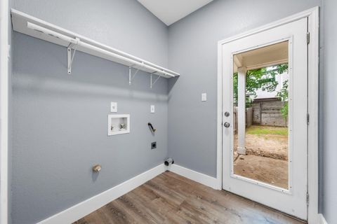 Tiny photo for 1214 Vargas RD #A, Austin, TX 78741 (MLS # 7971938)
