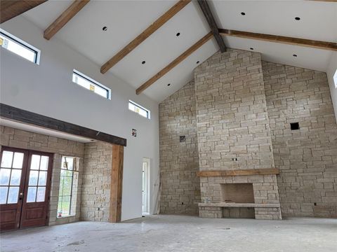 682 Evergreen CIR Round Mountain TX 78663