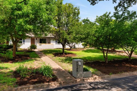 Tiny photo for 11306 Eubank DR, Austin, TX 78758 (MLS # 4608636)