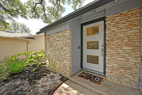 Tiny photo for 911 Acorn Oaks DR, Austin, TX 78745 (MLS # 8028602)