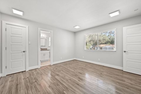 Tiny photo for 911 Acorn Oaks DR, Austin, TX 78745 (MLS # 8028602)