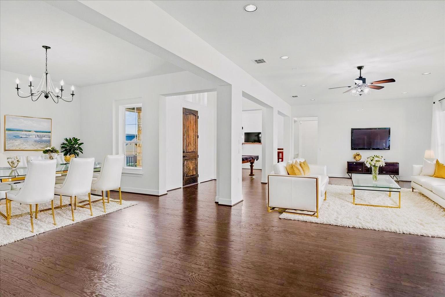 609 Dancing Oak LN