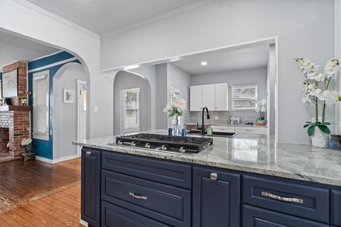 Tiny photo for 200 E Noton ST E, Pflugerville, TX 78660 (MLS # 3371567)