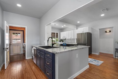 Tiny photo for 200 E Noton ST E, Pflugerville, TX 78660 (MLS # 3371567)