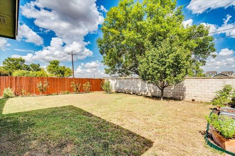 Tiny photo for 17920 Honey Locust LN, Elgin, TX 78621 (MLS # 1050479)