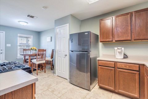 Tiny photo for 17920 Honey Locust LN, Elgin, TX 78621 (MLS # 1050479)