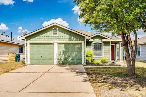 Photo of 17920 Honey Locust LN, Elgin, TX 78621 (MLS # 1050479)
